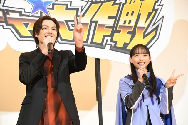 「ガッチャード」＆「ギーツ」メンバー集結！『仮面ライダー THE WINTER MOVIE』大ヒット御礼舞台あいさつ（28枚目）