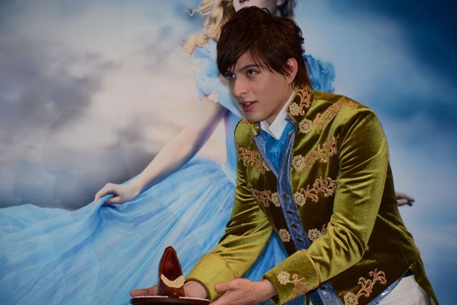 美しいガラスの靴に思わずうっとり…『シンデレラ』バレンタインイベントフォトギャラリー（14枚目）