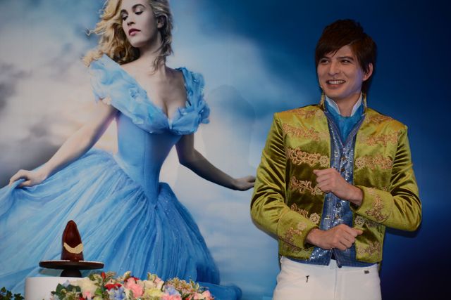 美しいガラスの靴に思わずうっとり…『シンデレラ』バレンタインイベントフォトギャラリー（15枚目）