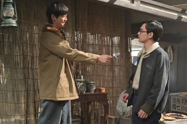 社内では猫を被っている琴子（鳴海唯）、のぶ（今田美桜）と目を合わせて…「あんぱん」第14週「幸福よ、どこにいる」第68回（3枚目）