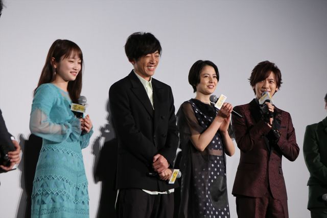 長澤まさみ＆高橋一生の笑顔がステキ！『嘘を愛する女』初日舞台あいさつ（13枚目）