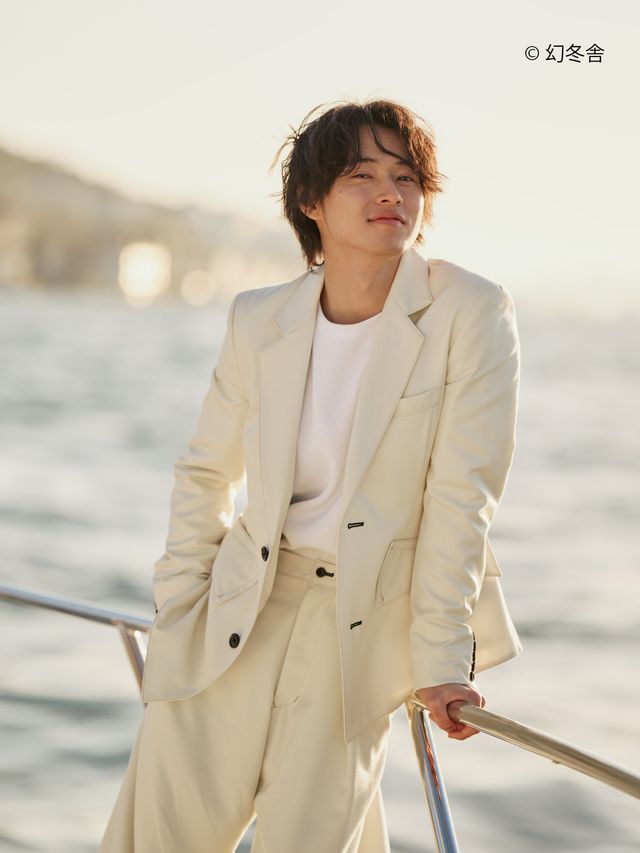 「山崎賢人 15周年記念写真集（仮）」（6枚目）