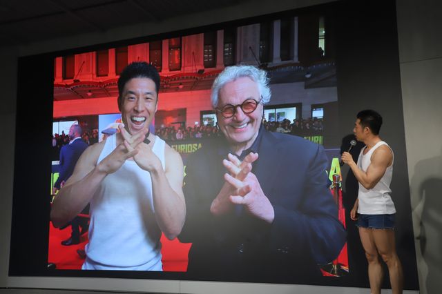 なかやまきんに君登場！「マッドワールドV8展」オープニングイベントの様子（5枚目）