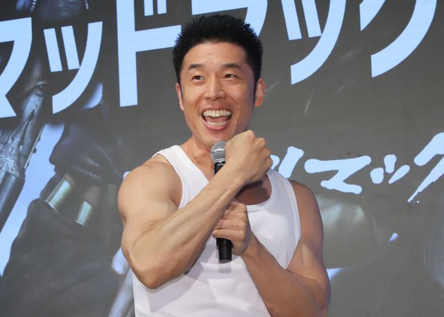 なかやまきんに君登場！「マッドワールドV8展」オープニングイベントの様子（7枚目）