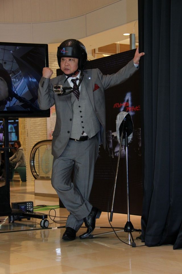 上島の目に涙が…映画『パラノーマル・アクティビティ4』イベント フォトギャラリー（8枚目）