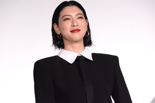 三吉彩花、流暢な韓国語であいさつ！Amazon Original 映画『ナックルガール』ワールドプレミア（3枚目）