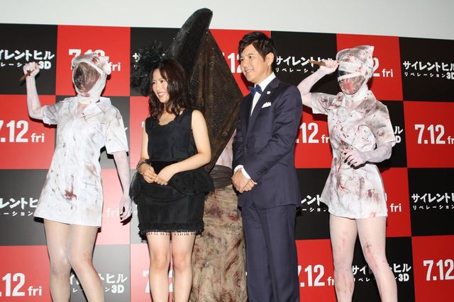 福田彩乃、ミニスカドレス姿披露！フォトギャラリー（7枚目）