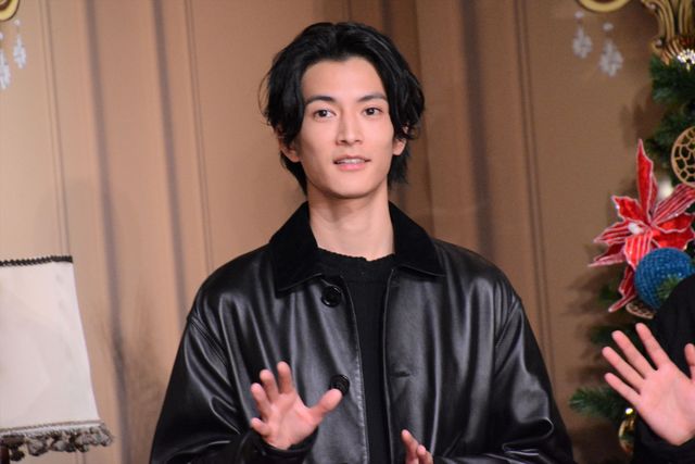 吉沢亮、中川大志、渡邊圭祐が登場　映画『ブラックナイトパレード』クリスマス出発式（11枚目）