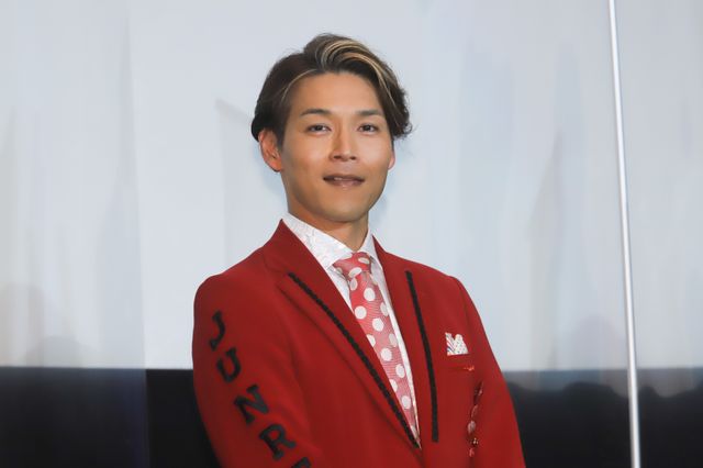 純烈が主演映画をお披露目！『スーパー戦闘　純烈ジャー』完成披露舞台あいさつ（4枚目）