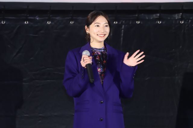 武田玲奈＆佐野岳、大興奮！『真・鮫島事件』ドライブインシアターで完成披露（3枚目）