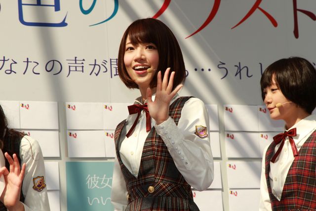 AKB48兼任が発表された乃木坂46の生駒里奈、まゆゆから「絶対に守る」と言われたことを明かす　画像ギャラリー（10枚目）