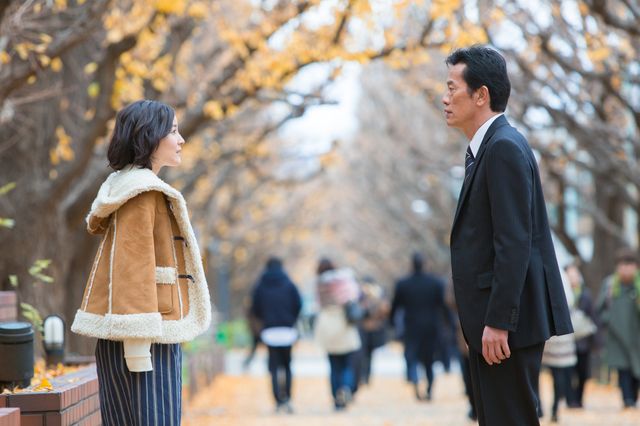 もしも娘が自分と同い年の中年男と恋に落ちたら…？28歳差恋愛を描く新ドラマ：フォトギャラリー