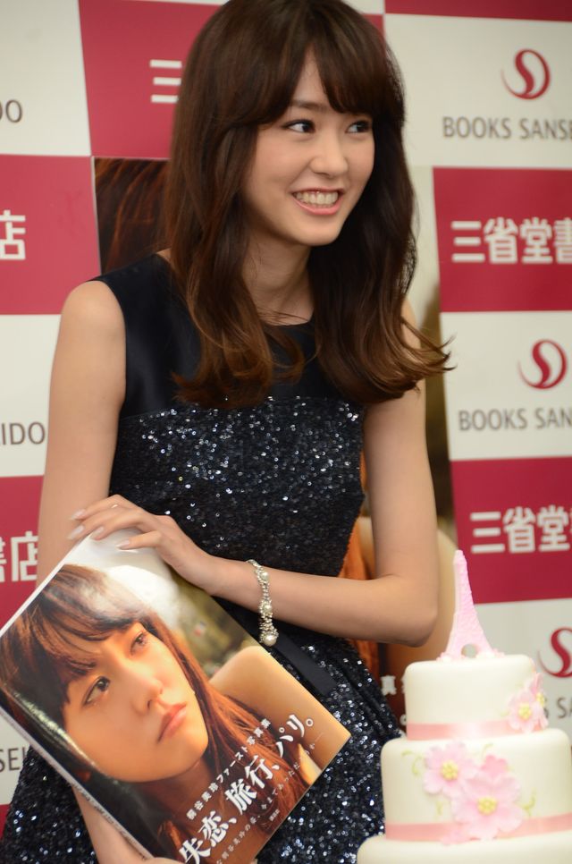 桐谷美玲、25歳になったけど、スーツじゃなくまだスウェット着用と反省　画像ギャラリー（2枚目）