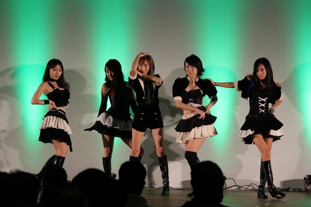 「仮面ライダーアギト」賀集利樹＆「仮面ライダー555」半田健人が登場！東映特撮ファンクラブ1周年記念イベント「東映特撮ファン感謝祭2016」フォトギャラリー（4枚目）