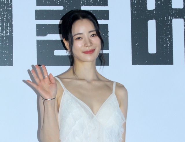 チョン・ドヨン＆チ・チャンウク『リボルバー』会見の様子（8枚目）