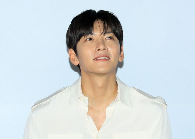 チョン・ドヨン＆チ・チャンウク『リボルバー』会見の様子（9枚目）