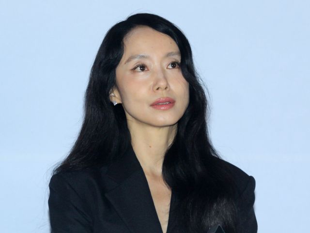 チョン・ドヨン＆チ・チャンウク『リボルバー』会見の様子（12枚目）