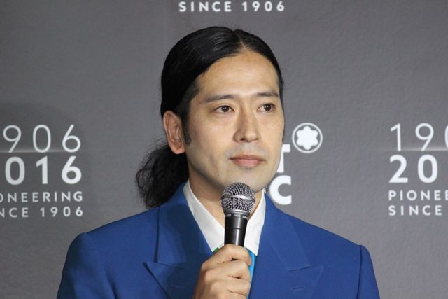 シャレオツ芥川賞作家芸人、又吉先生！「モンブラン」ブランド創立110周年セレモニー ギャラリー（3枚目）