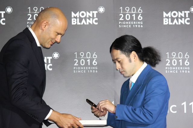 シャレオツ芥川賞作家芸人、又吉先生！「モンブラン」ブランド創立110周年セレモニー ギャラリー（5枚目）