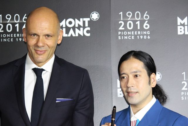 シャレオツ芥川賞作家芸人、又吉先生！「モンブラン」ブランド創立110周年セレモニー ギャラリー（9枚目）