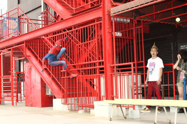 スパイダーマンとノッポン兄の熱い抱擁も！『アメイジング・スパイダーマン』の公開記念イベントフォトギャラリー（7枚目）