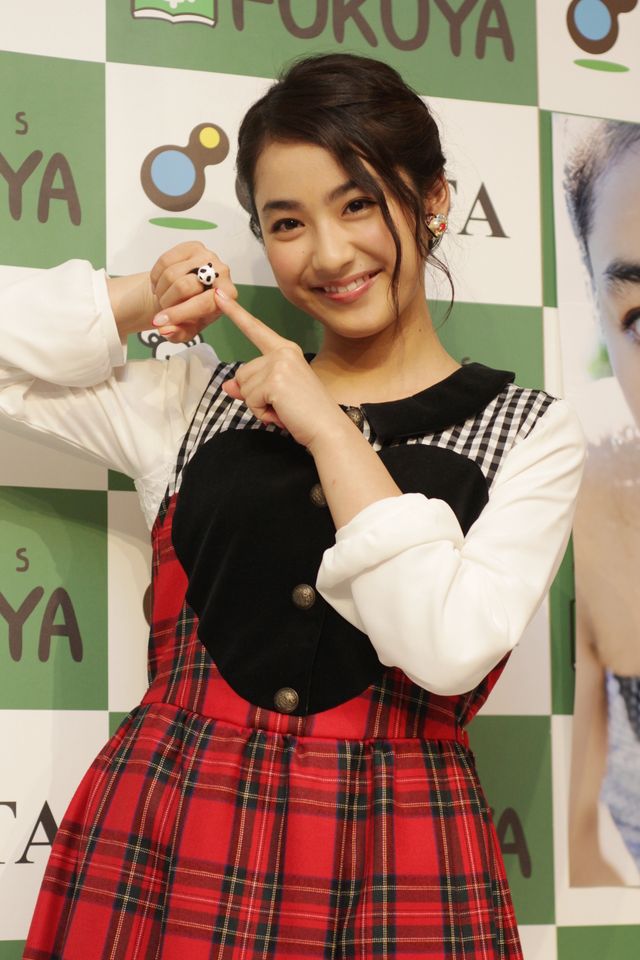 平愛梨の妹・祐奈、将来は「いけないことをやる役をやりたい」　画像ギャラリー（2枚目）