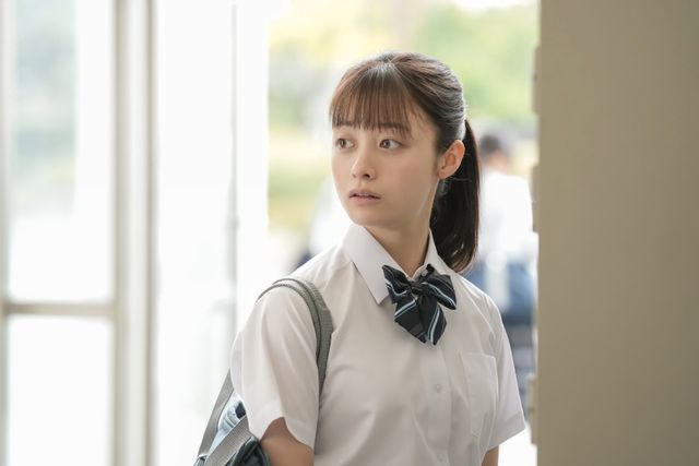 歩（仲里依紗）は結（橋本環奈）を見て…朝ドラ「おむすび」第26回（5枚目）