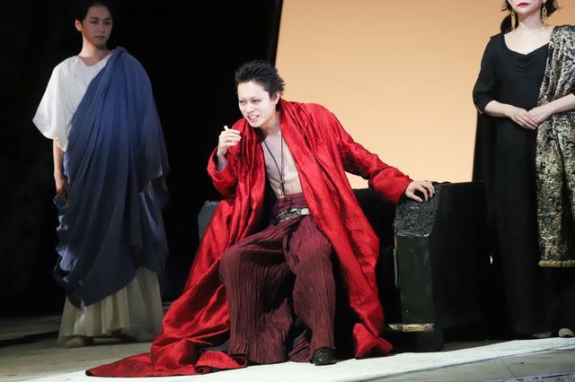 菅田将暉、暴君カリギュラに！舞台「カリギュラ」フォトコール（3枚目）