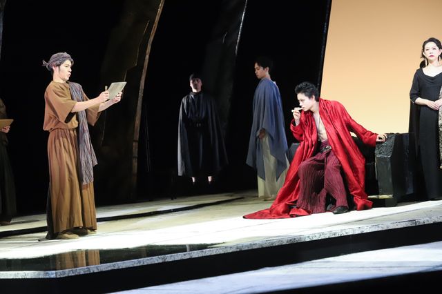 菅田将暉、暴君カリギュラに！舞台「カリギュラ」フォトコール（4枚目）