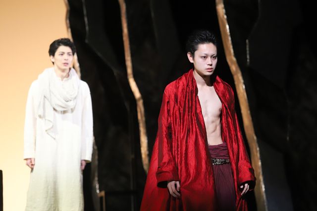 菅田将暉、暴君カリギュラに！舞台「カリギュラ」フォトコール（6枚目）