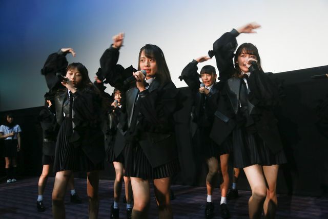 おのののかが涙…『がっこうぐらし！』完成披露舞台あいさつ（13枚目）