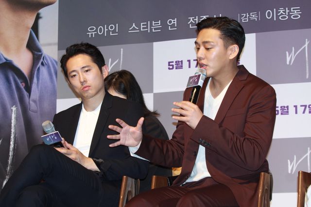 村上春樹「納屋を焼く」韓国で映画化　監督＆キャスト会見（4枚目）