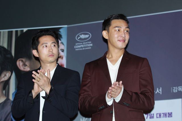 村上春樹「納屋を焼く」韓国で映画化　監督＆キャスト会見（6枚目）