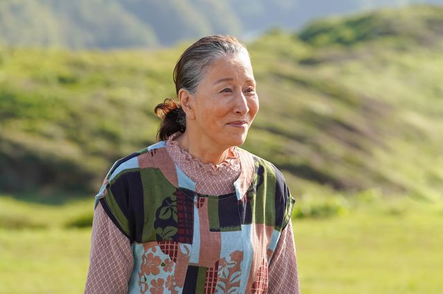 舞を見守る祖母・祥子…「舞いあがれ！」第10回の場面写真：フォトギャラリー