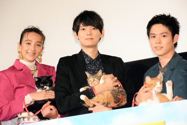 古川雄輝・細田佳央太・長井短らが猫たちと一緒に！『劇場版　ねこ物件』公開記念舞台あいさつ：フォトギャラリー