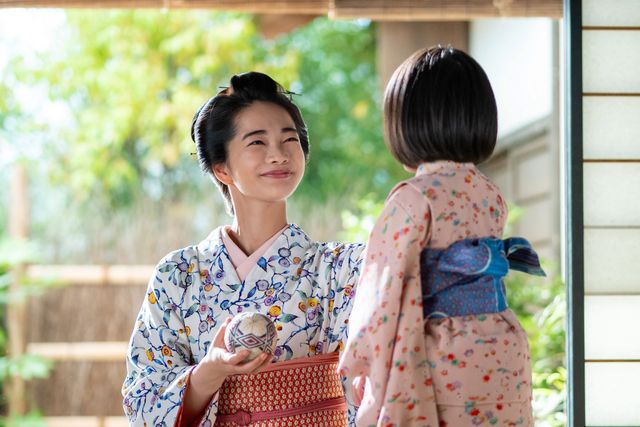【画像5枚】朝ドラ「風、薫る」直美（上坂樹里）と大山捨松（多部未華子）が遭遇…第8回場面写真（4枚目）