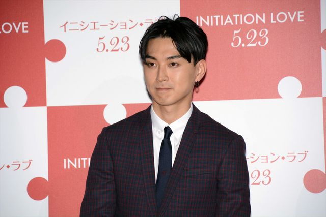 前田敦子＆木村文乃が華やかな衣装で登場！『イニシエーション・ラブ』完成報告会見フォトギャラリー（2枚目）