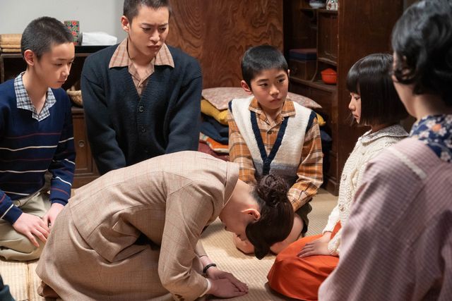 目に涙を浮かべて…「虎に翼」第74回の場面写真（5枚目）