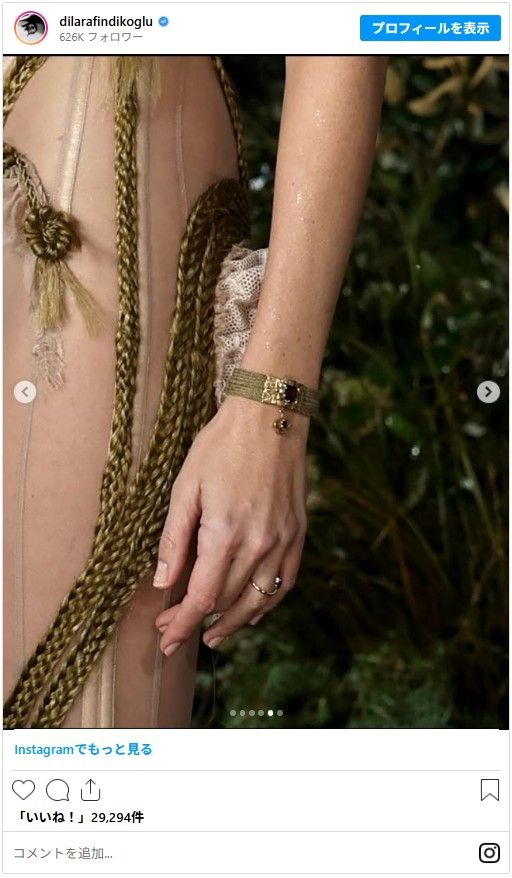 『嵐が丘』ロンドンプレミアでのマーゴット・ロビー（4枚目）