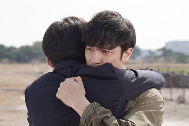 玉木宏×高橋一生が復讐誓う双子に！「竜の道　二つの顔の復讐者」第1話：フォトギャラリー