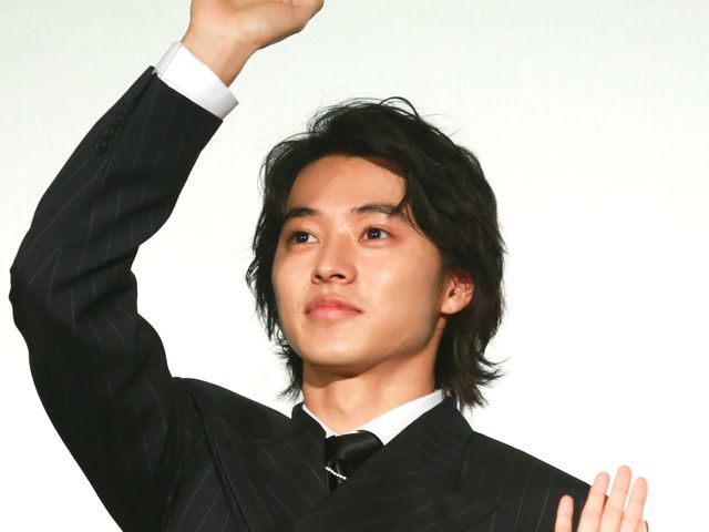 山崎賢人『羊と鋼の森』初日舞台あいさつ（2枚目）