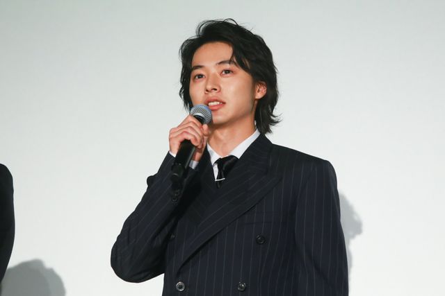 山崎賢人『羊と鋼の森』初日舞台あいさつ（4枚目）