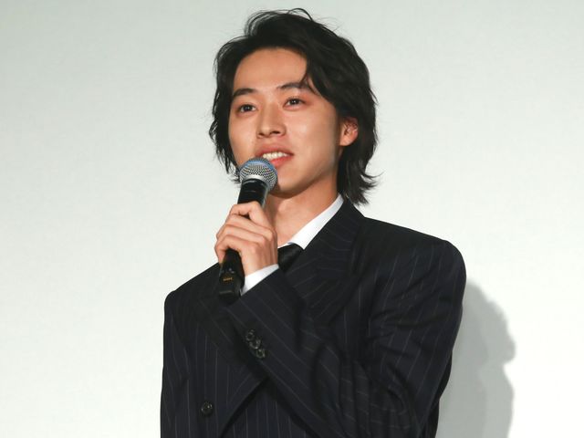 山崎賢人『羊と鋼の森』初日舞台あいさつ（6枚目）