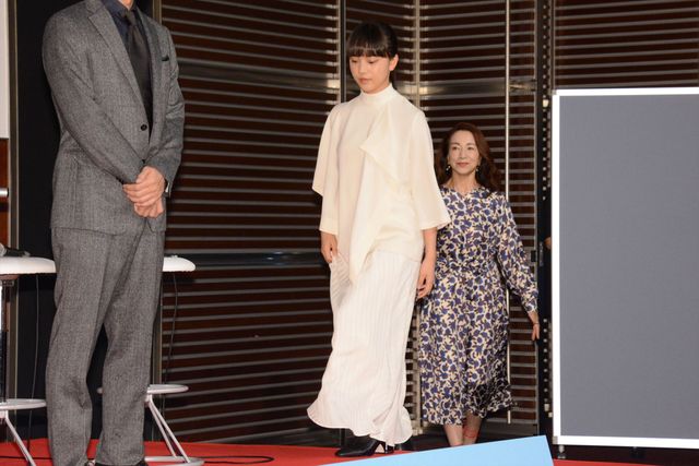 生田斗真、強めの笑顔ショット！ドラマ「俺の話は長い」の完成披露試写会（3枚目）