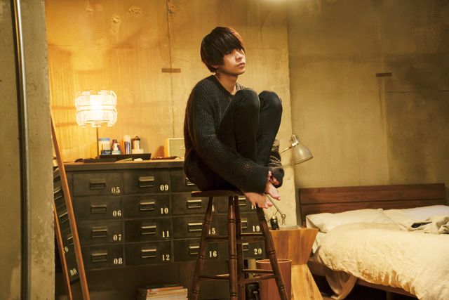 切ない恋心…『窮鼠はチーズの夢を見る』成田凌の新場面カット（2枚目）