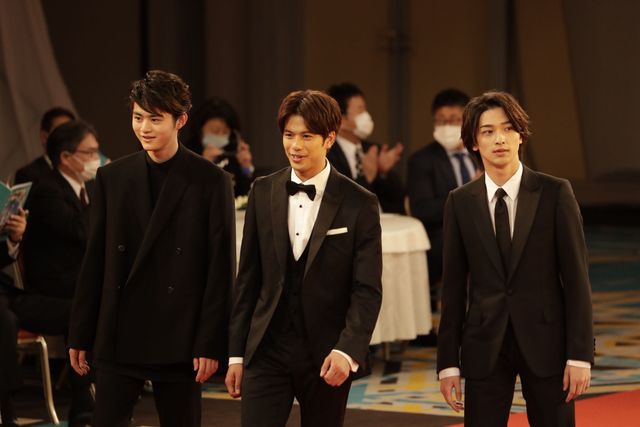 横浜流星＆菅田将暉＆吉沢亮がレッドカーペットに登場！：フォトギャラリー