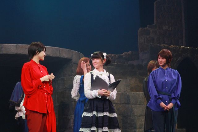 ももちが孤立!?「我らジャンヌ～少女聖戦歌劇～」ゲネプロフォトギャラリー（10枚目）