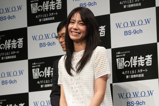 松下奈緒の美脚！「闇の伴走者」完成披露試写会フォトギャラリー（6枚目）