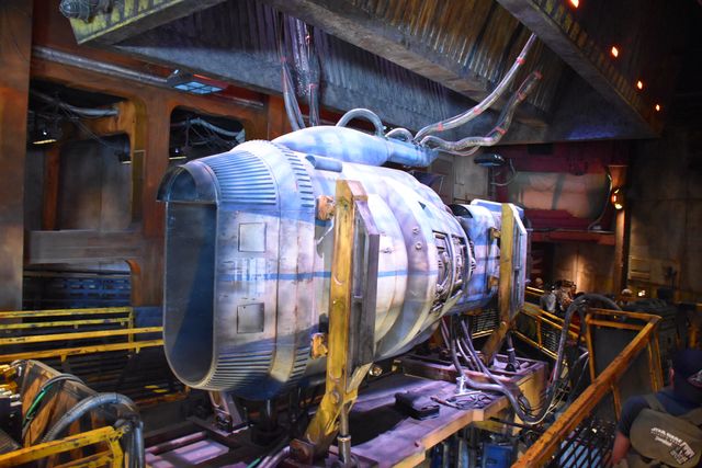 最速の船を操縦！ディズニー「ミレニアム・ファルコン：スマグラーズ・ラン」（5枚目）