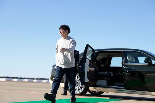 前澤友作の豪華プライベートジェット＆“世界で一台”ロールス・ロイス登場！ドラマ「プライベートバンカー」（3枚目）